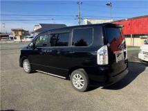 2012 Toyota Voxy