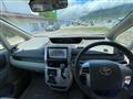 2013 Toyota Noah