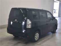 2013 Toyota Voxy