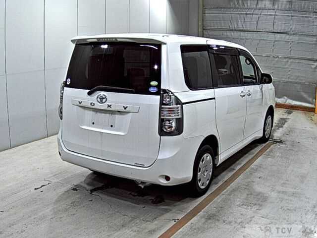 2008 Toyota Voxy