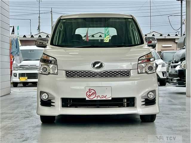 2013 Toyota Voxy