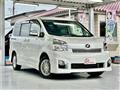 2013 Toyota Voxy