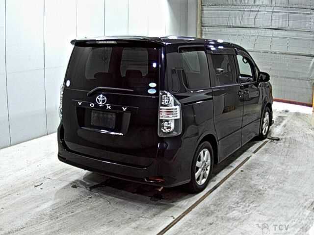 2007 Toyota Voxy