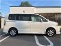 2009 Toyota Voxy