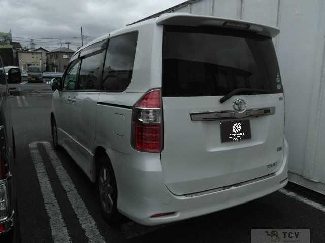 2008 Toyota Noah