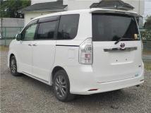 2012 Toyota Voxy