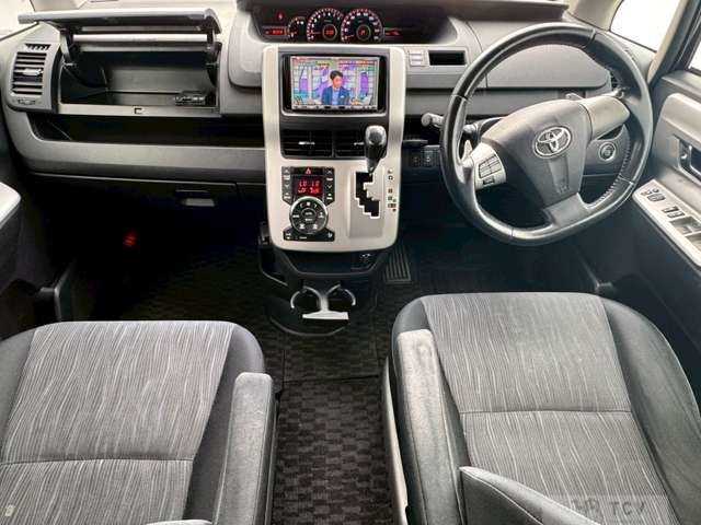 2011 Toyota Voxy