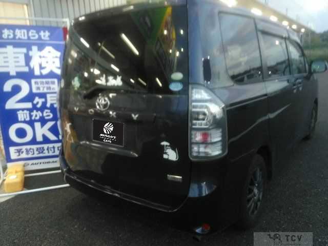 2011 Toyota Voxy