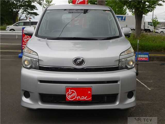 2012 Toyota Voxy
