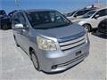 2007 Toyota Noah