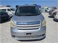 2007 Toyota Noah