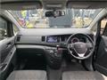2012 Toyota Isis