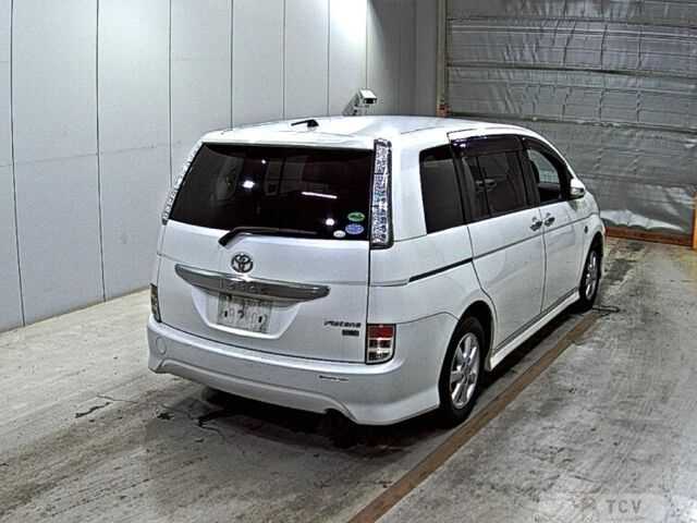 2013 Toyota Isis