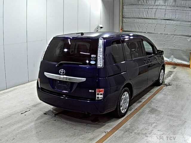 2013 Toyota Isis