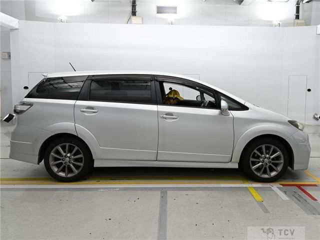 2013 Toyota Wish
