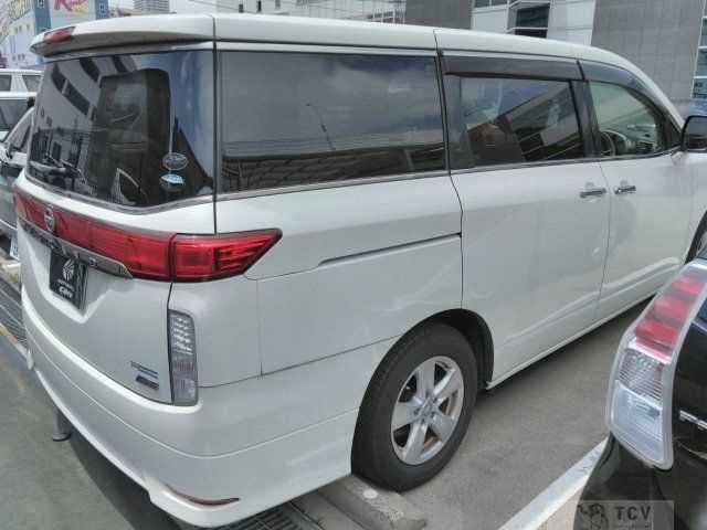 2013 Nissan Elgrand