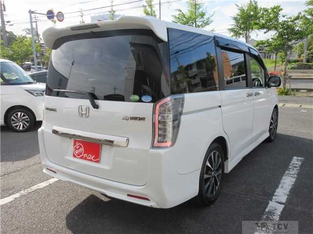 2013 Honda Step WGN