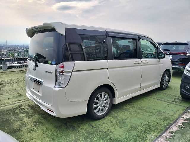 2010 Honda Step WGN