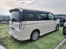 2010 Honda Step WGN