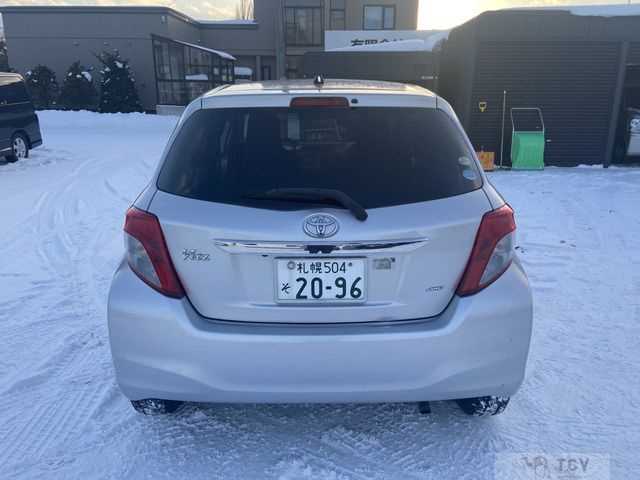 2011 Toyota Vitz