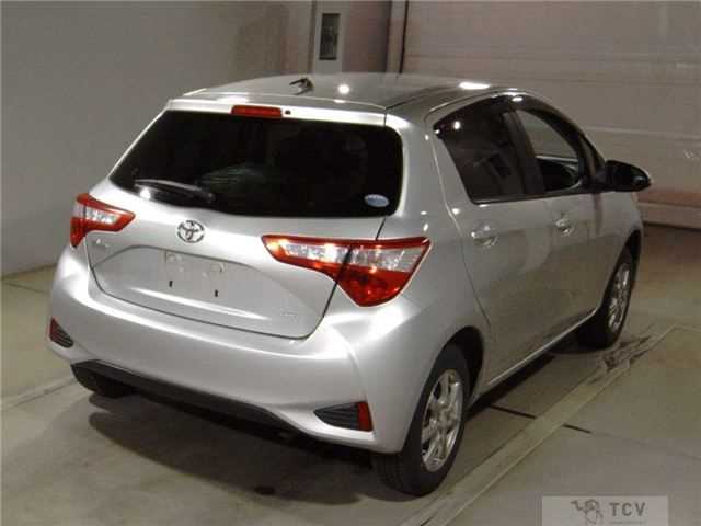 2017 Toyota Vitz
