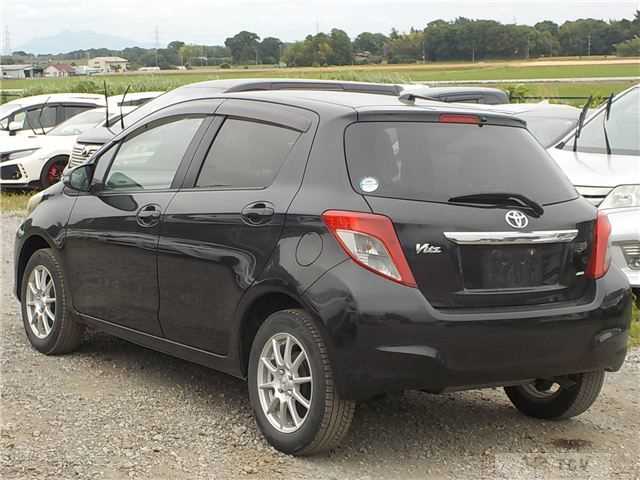 2011 Toyota Vitz