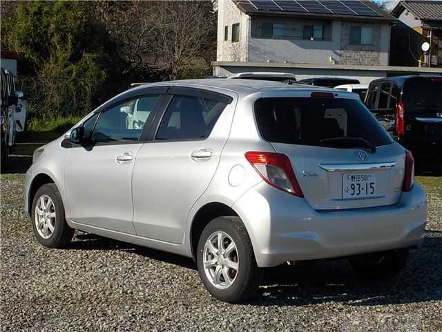 2011 Toyota Vitz