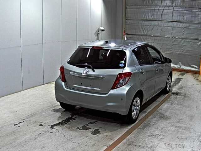 2013 Toyota Vitz