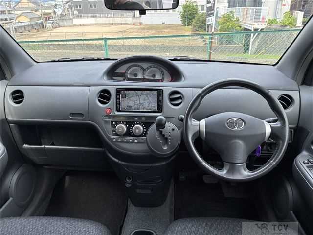 2012 Toyota Sienta
