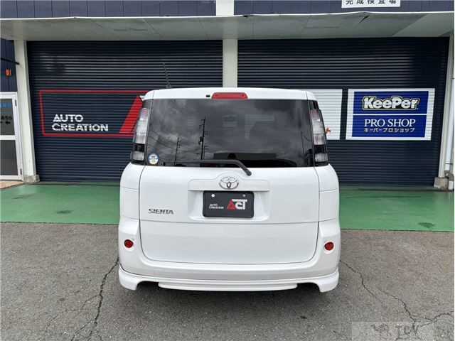2011 Toyota Sienta