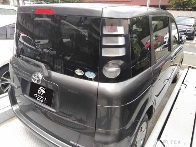 2007 Toyota Sienta