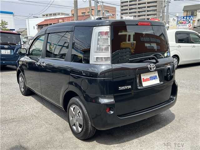 2015 Toyota Sienta