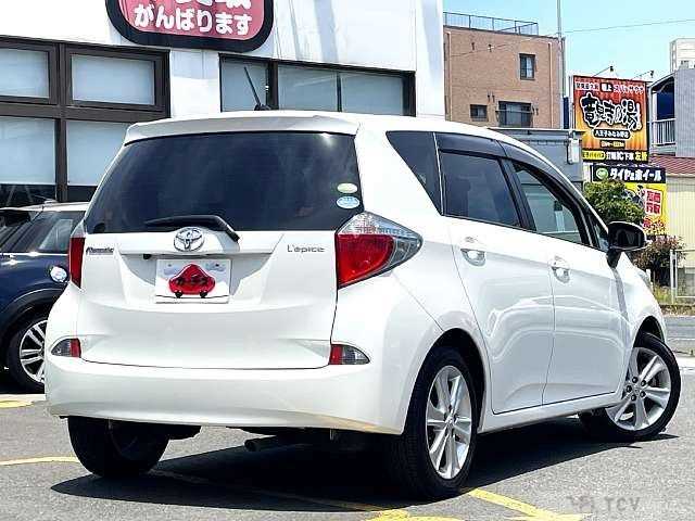 2011 Toyota Ractis