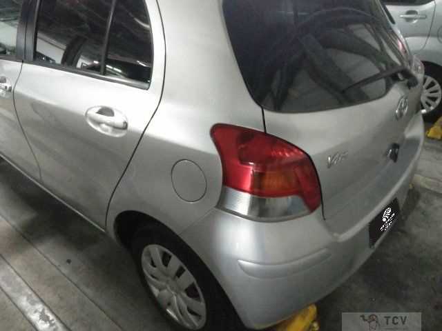 2010 Toyota Vitz