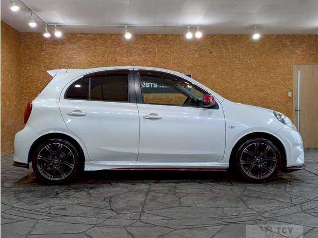 2015 Nissan March