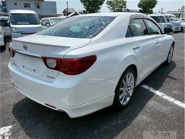 2010 Toyota Mark X