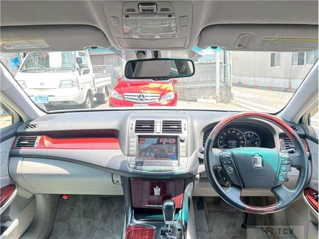 2009 Toyota Crown