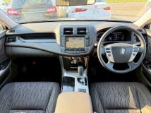 2010 Toyota Crown Athlete Series