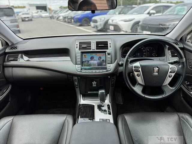 2012 Toyota Crown Athlete Series