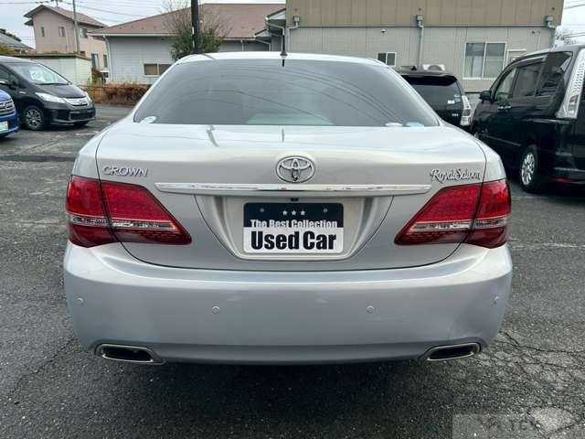 2009 Toyota Crown