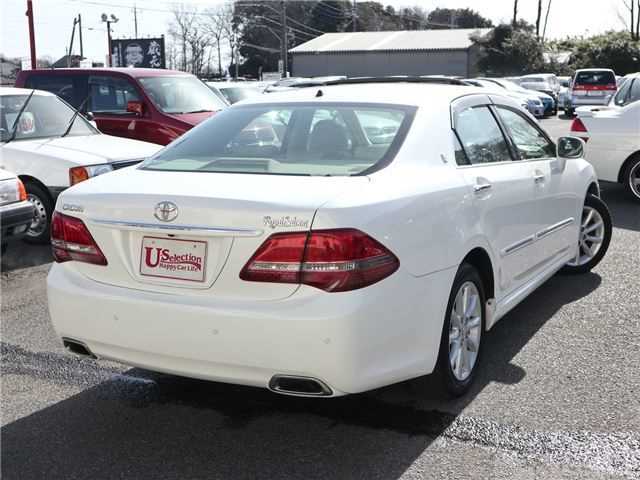 2008 Toyota Crown