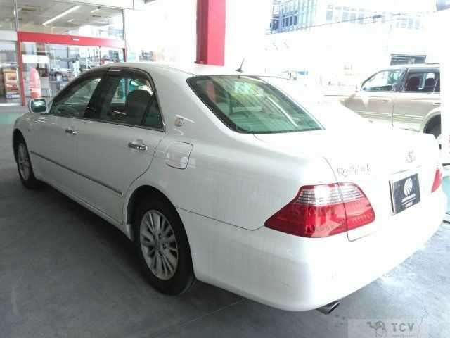 2005 Toyota Crown