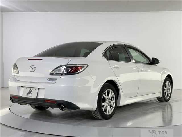 2010 Mazda Atenza