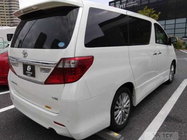 2014 Toyota Alphard
