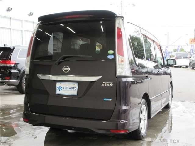 2011 Nissan Serena