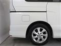2011 Nissan Serena