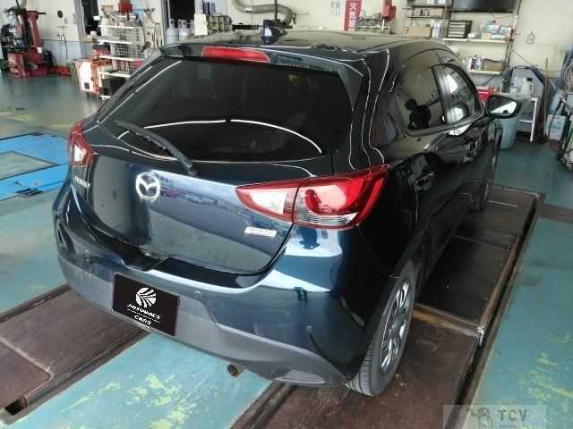2018 Mazda Demio