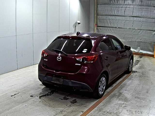 2017 Mazda Demio