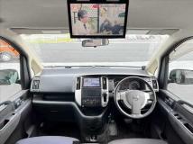 2009 Nissan Serena