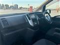 2009 Nissan Serena